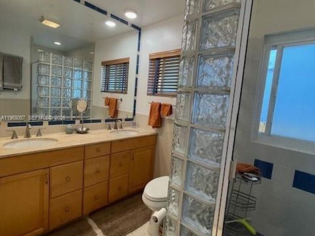 Home for rent at 750 NE 72nd Ter - photo 7446091