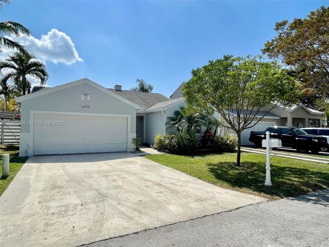 Home for rent at 13772 SW 145th Ter 13772 - photo 7447140