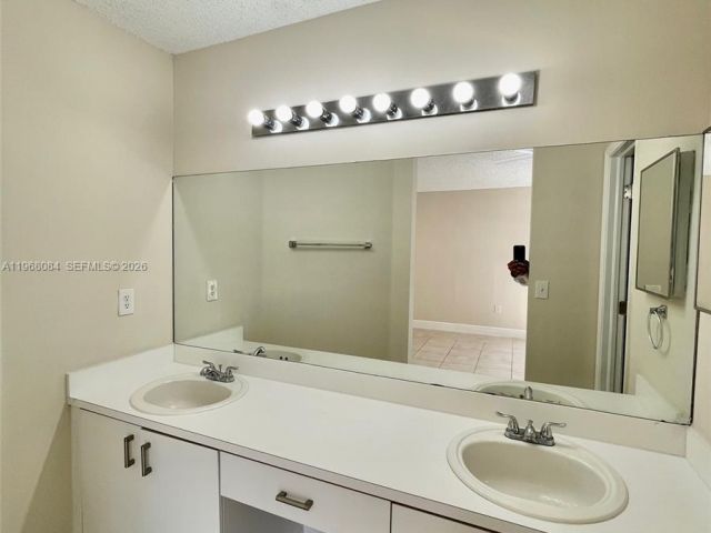 Home for rent at 13772 SW 145th Ter 13772 - photo 7447155