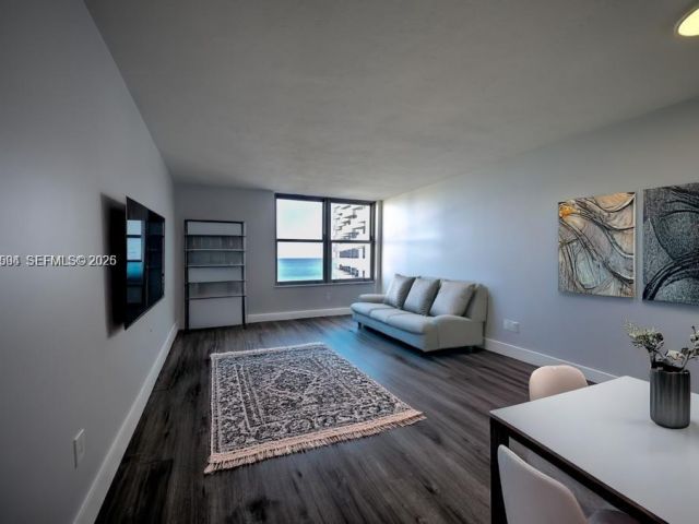 Apartment for rent  Unit #1203 - photo 7449001