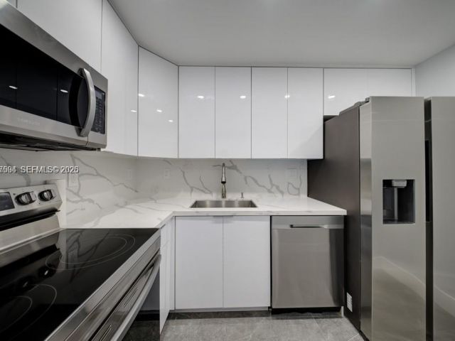 Apartment for rent  Unit #1203 - photo 7449008