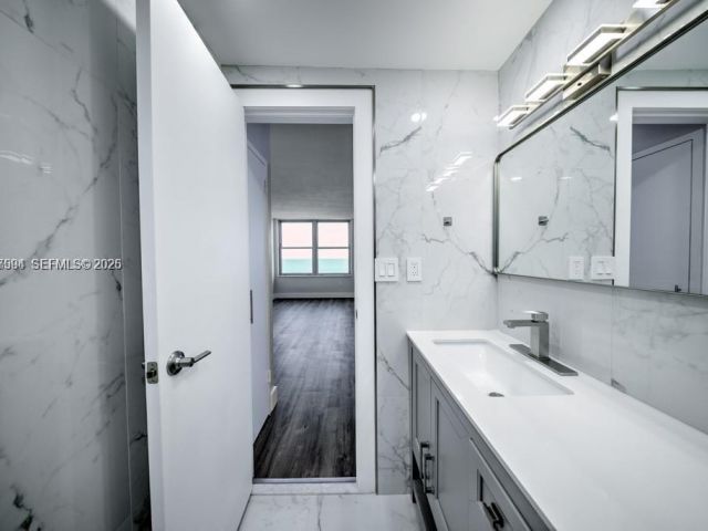 Apartment for rent  Unit #1203 - photo 7449012