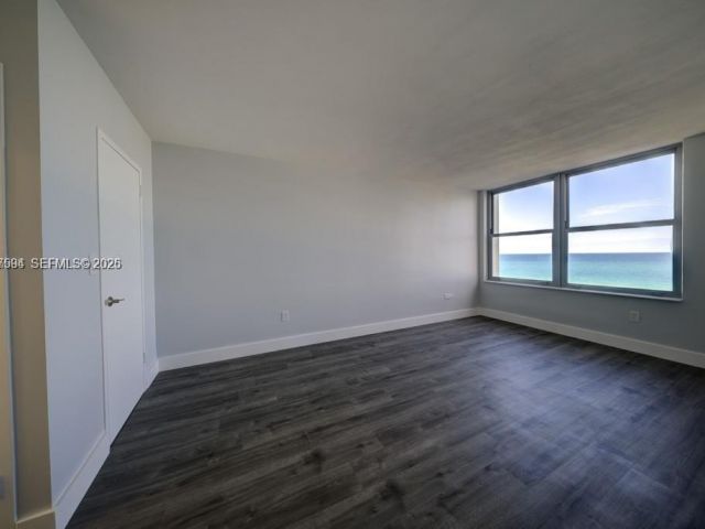 Apartment for rent  Unit #1203 - photo 7449014