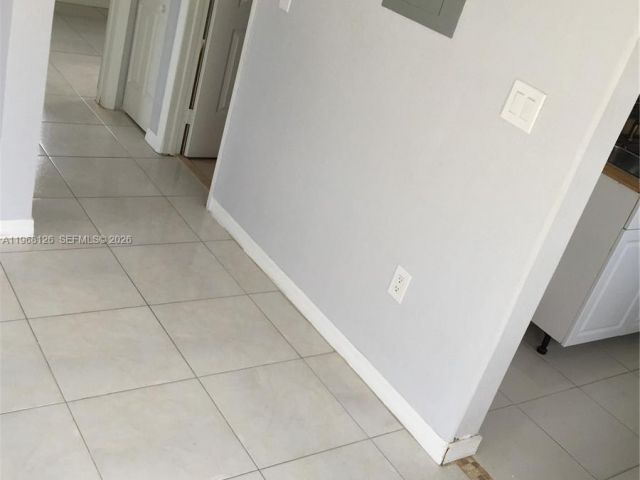 2-bedroom home for rent in Miami - 4700 SW 97th Ave 4700 - MondialRealty