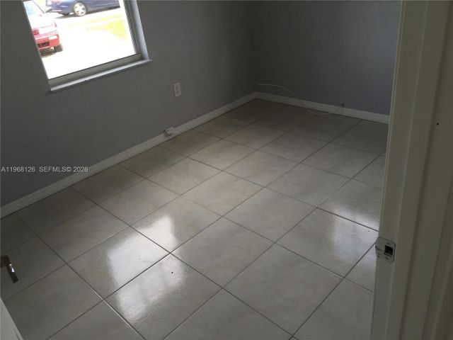 2-bedroom home for rent in Miami - 4700 SW 97th Ave 4700 - MondialRealty