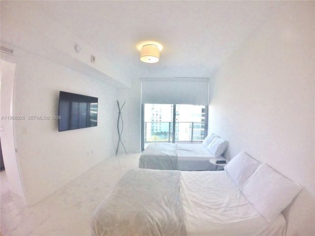 Apartment for rent  Unit #2001 - photo 7448282