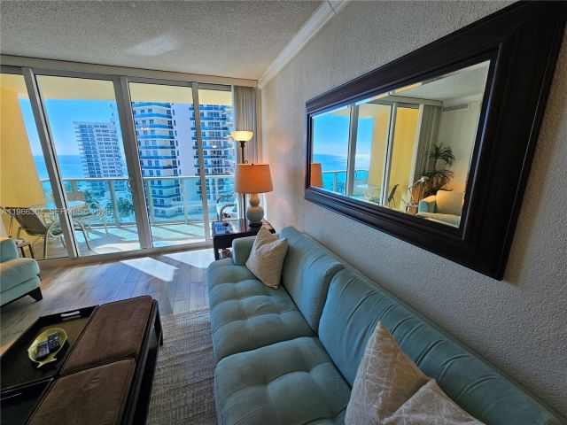 Apartment for rent  Unit #1117 (Av. April 1st) - photo 7477460