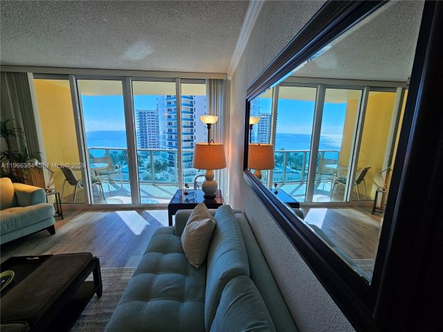 Apartment for rent  Unit #1117 (Av. April 1st) - photo 7477461