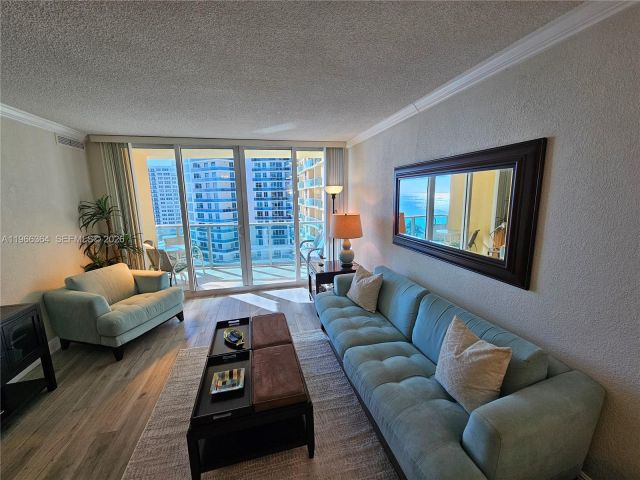 Apartment for rent  Unit #1117 (Av. April 1st) - photo 7477462