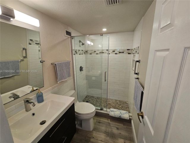 Apartment for rent  Unit #1117 (Av. April 1st) - photo 7477471