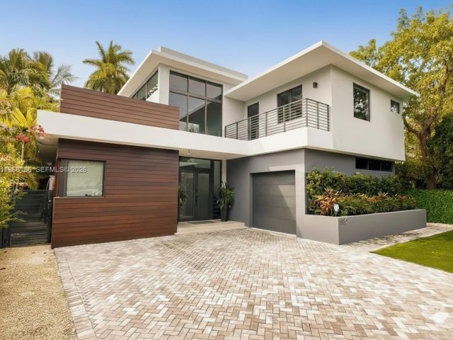 Home for rent at 2550 Overbrook St 0 - photo 7447717