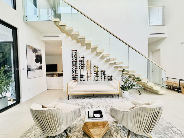 Home for rent at 2550 Overbrook St 0 - photo 7447719