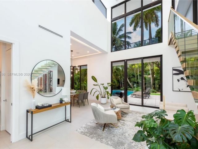 Home for rent at 2550 Overbrook St 0 - photo 7447720