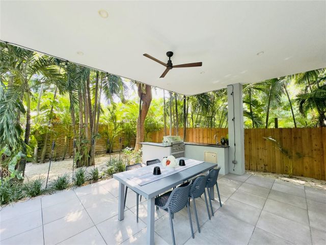 Home for rent at 2550 Overbrook St 0 - photo 7447726