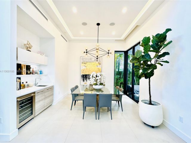 Home for rent at 2550 Overbrook St 0 - photo 7447728