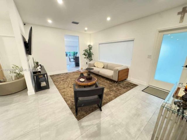 Home for rent at 1854 SW 17th St - photo 7447188