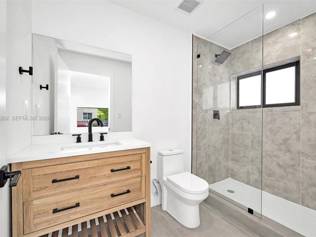 Home for rent at 1854 SW 17th St - photo 7447192