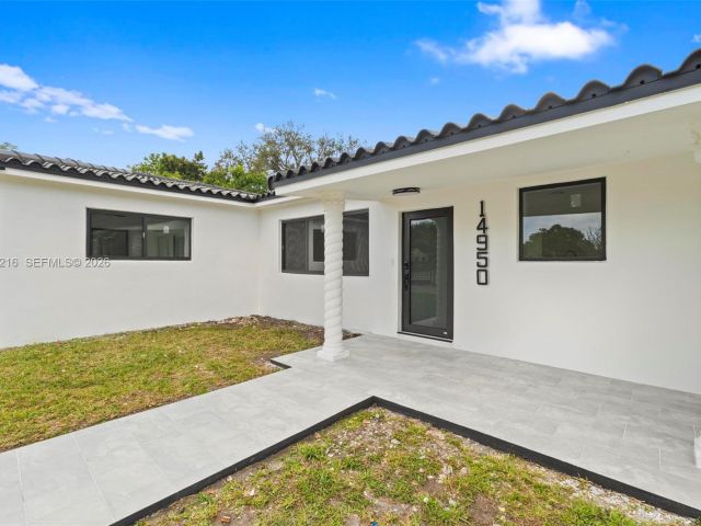 Home for sale at 14950 NE 2nd Ave - photo 7447200