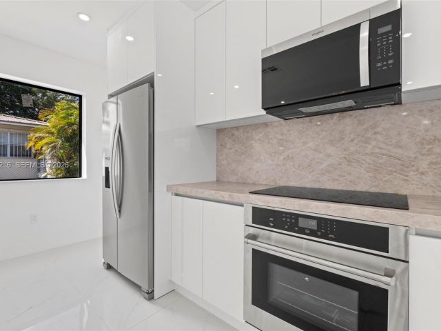 Home for sale at 14950 NE 2nd Ave - photo 7447207