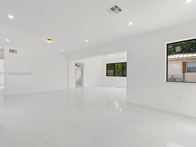 Home for sale at 14950 NE 2nd Ave - photo 7447208