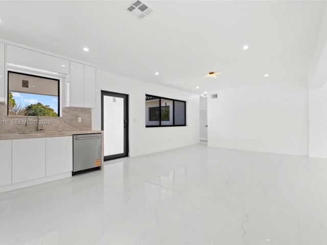 Home for sale at 14950 NE 2nd Ave - photo 7447209