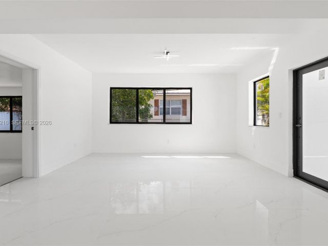 Home for sale at 14950 NE 2nd Ave - photo 7447210