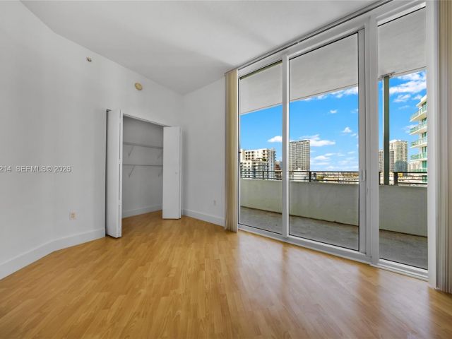 Apartment for rent  Unit #1404 - photo 7492369