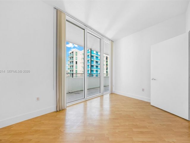 Apartment for rent  Unit #1404 - photo 7492371