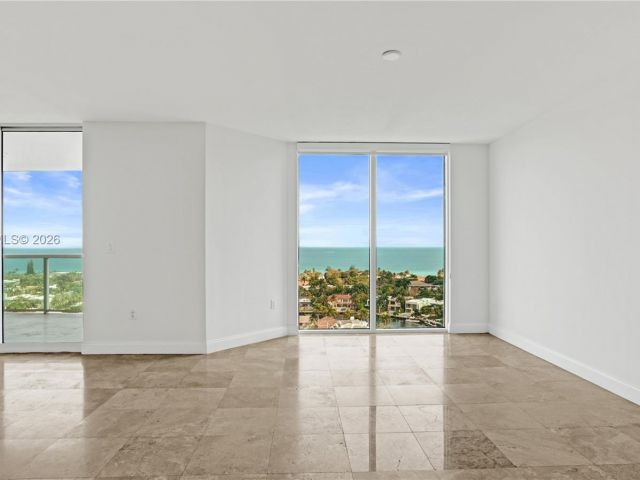 Apartment for sale  Unit #1808 - photo 7524041