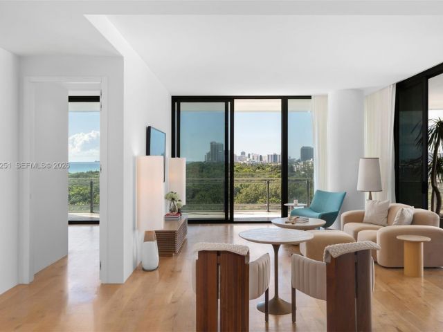 Apartment for sale  Unit #606 - photo 7527067