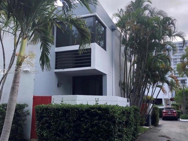 Home for rent at 3089 NE 183rd Ln 89 - photo 7476284