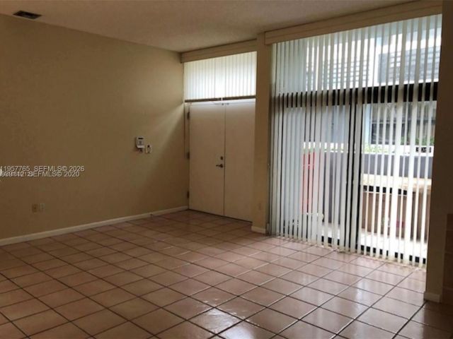 Home for rent at 3089 NE 183rd Ln 89 - photo 7476289