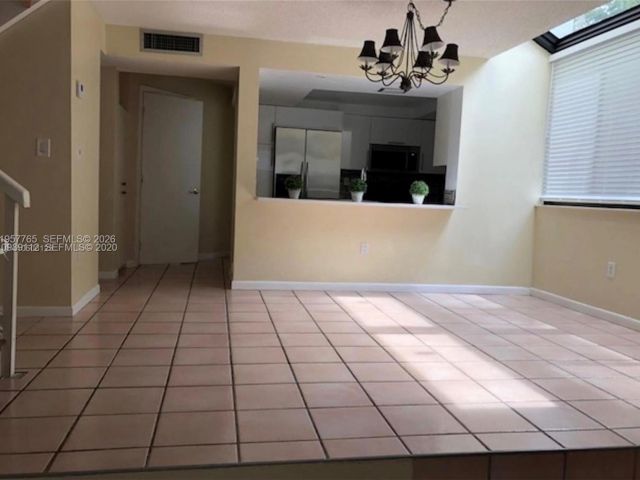 Home for rent at 3089 NE 183rd Ln 89 - photo 7476297