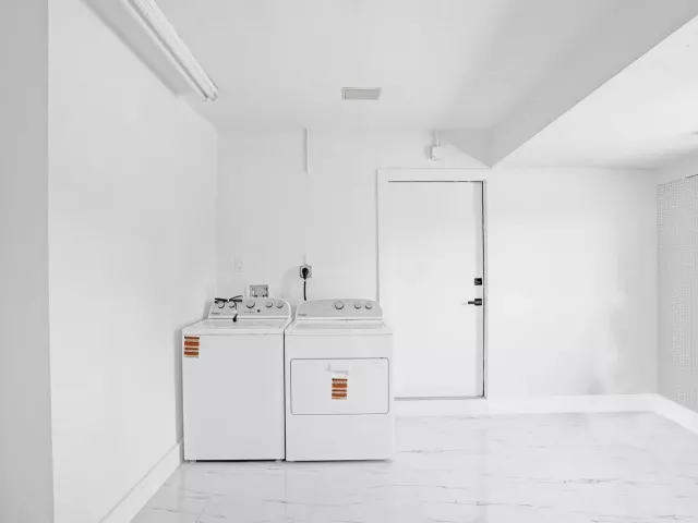 4-bedroom home for sale in Deerfield Beach - 1437 SW 1st Avenue - MondialRealty