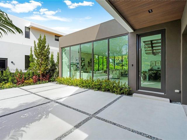 Home for sale at 4081 Hardie Ave - photo 7447226