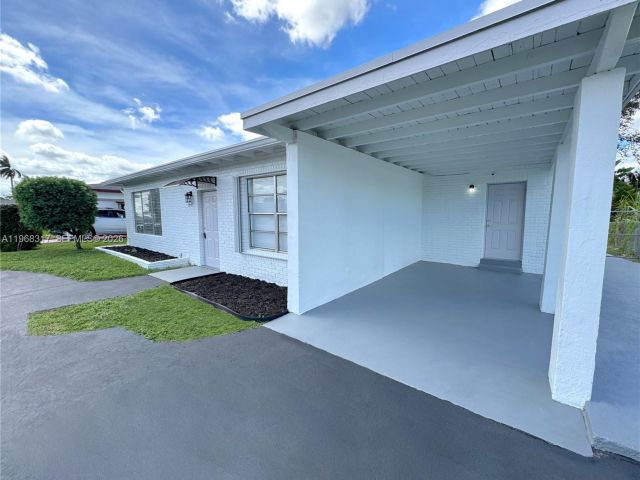 Home for rent at 1641 NW 24th Ter - photo 7482660