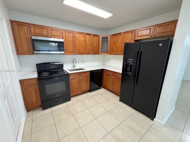 Home for rent at 1641 NW 24th Ter - photo 7482661