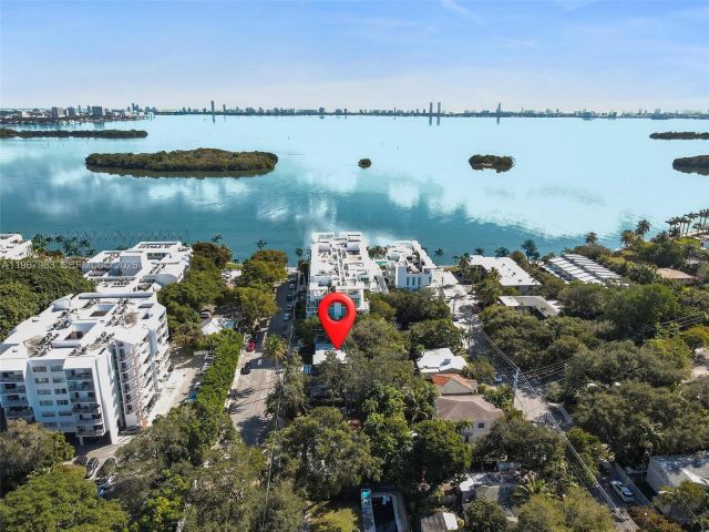 Home for rent at 710 NE 62nd St - photo 7449133