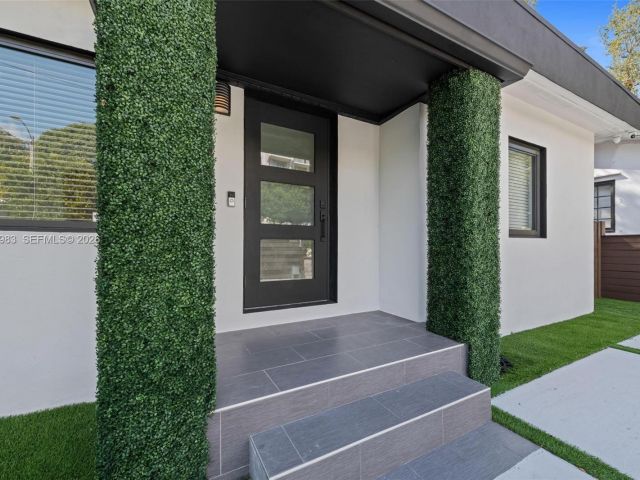 Home for rent at 710 NE 62nd St - photo 7449134