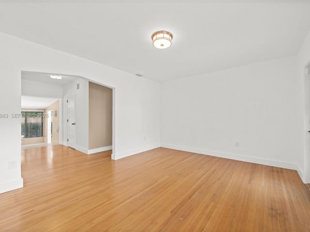 Home for rent at 710 NE 62nd St - photo 7449146