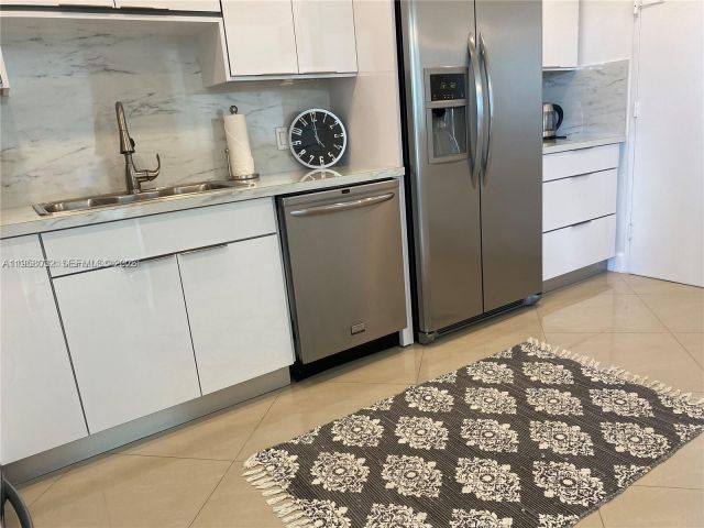 Apartment for sale  Unit #PH16S - photo 7479269