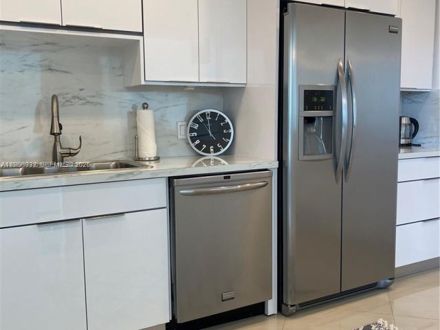 Apartment for sale  Unit #PH16S - photo 7479270