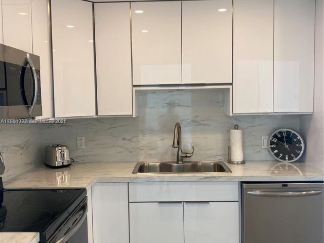 Apartment for sale  Unit #PH16S - photo 7479271