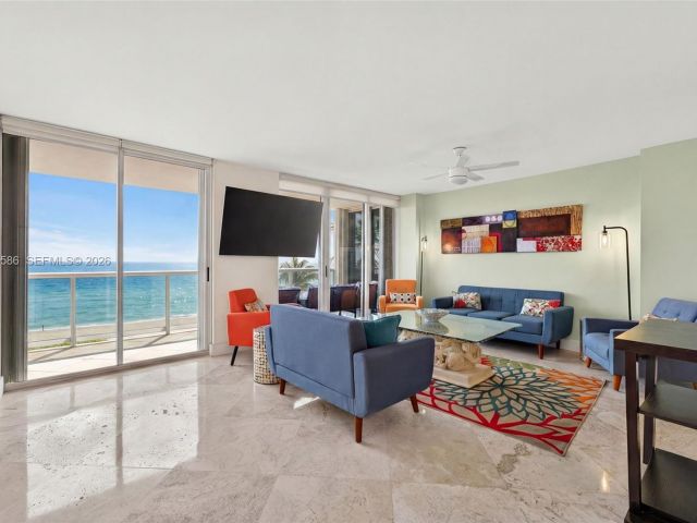 Apartment for rent  Unit #411 - photo 7513672