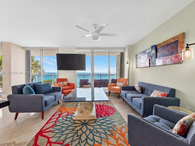 Apartment for rent  Unit #411 - photo 7513673