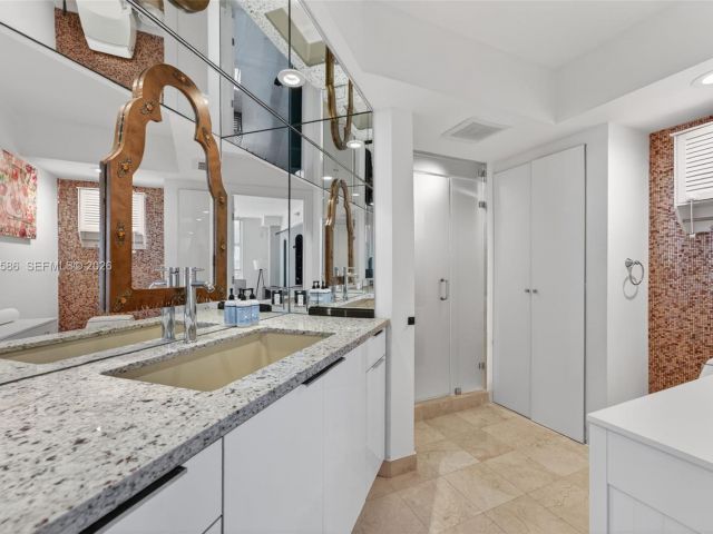 Apartment for rent  Unit #411 - photo 7513678