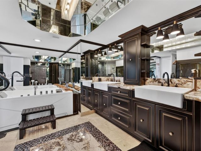 Apartment for rent  Unit #411 - photo 7513680