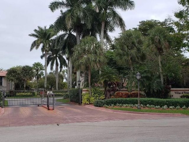 Home for rent at 13161 SW 95th Ave 1 - photo 7449930