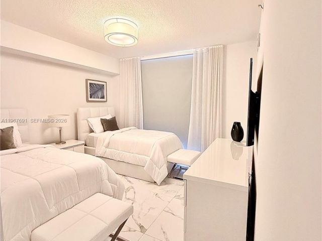 Apartment for sale  Unit #4-1206 - photo 7490184