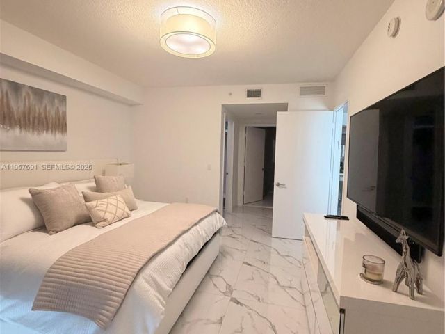 Apartment for sale  Unit #4-1206 - photo 7490185